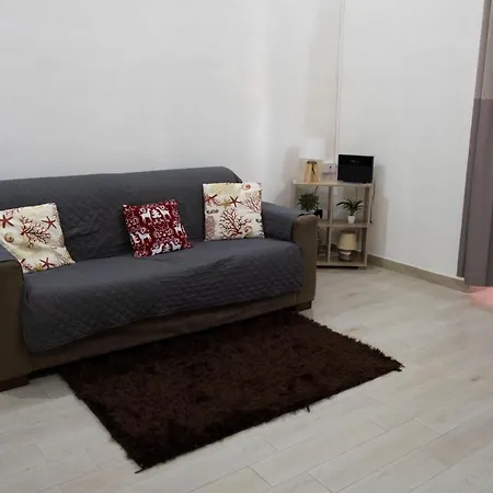 A Due Passi Dal Centro E Dal Mare דירה *