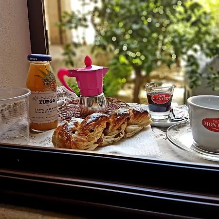 A Due Passi Dal Centro E Dal Mare מרסאלה